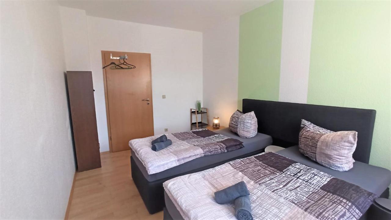 Apartment Fuer Bis Zu 7 Personen Mit Balkon Halberstadt Dış mekan fotoğraf