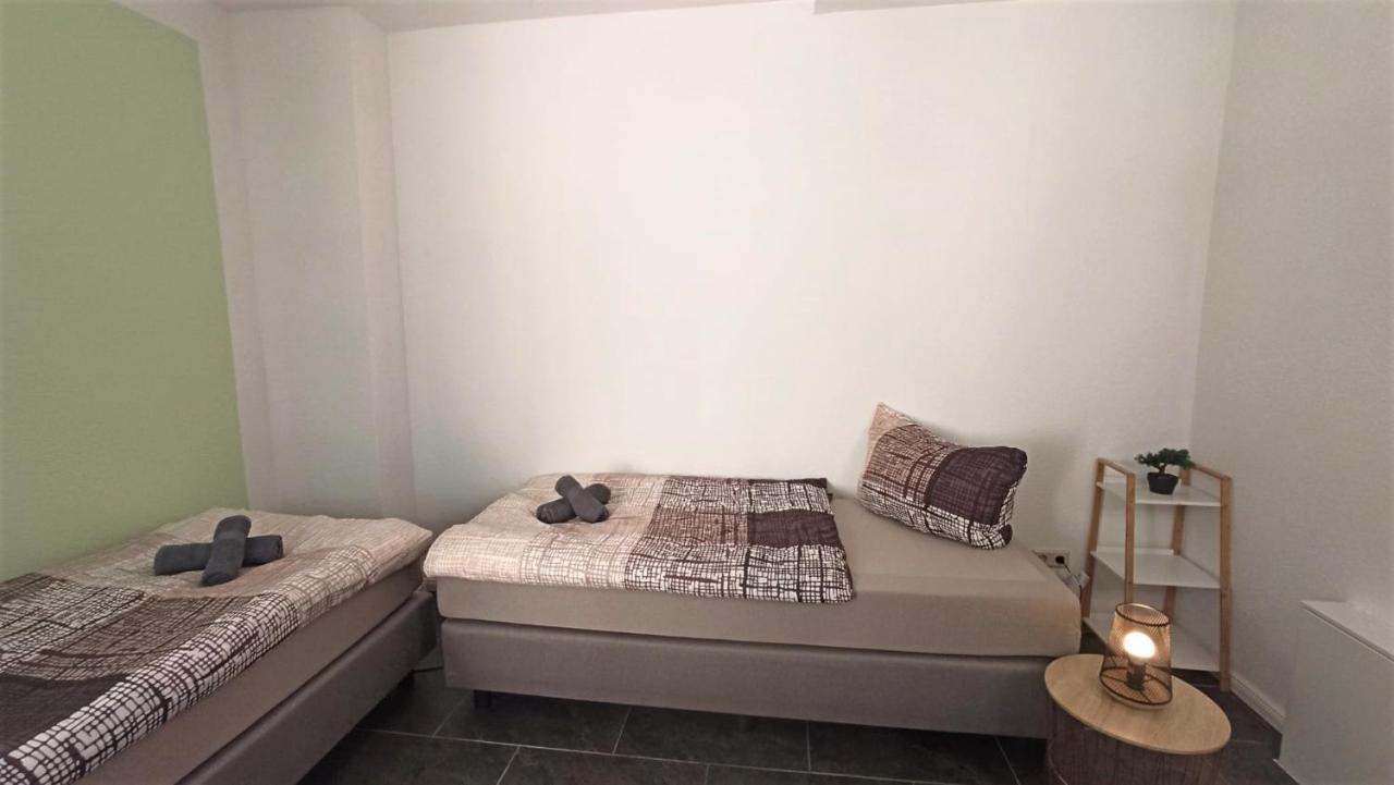 Apartment Fuer Bis Zu 7 Personen Mit Balkon Halberstadt Dış mekan fotoğraf