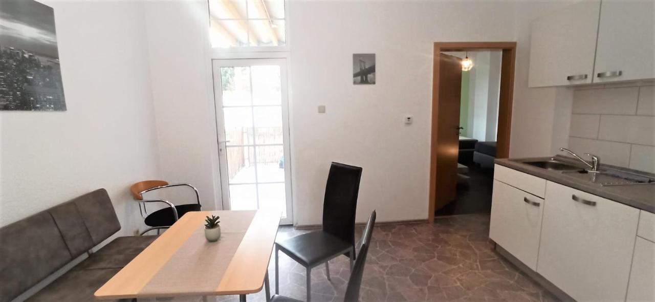 Apartment Fuer Bis Zu 7 Personen Mit Balkon Halberstadt Dış mekan fotoğraf