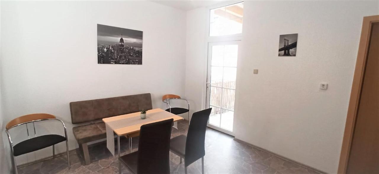 Apartment Fuer Bis Zu 7 Personen Mit Balkon Halberstadt Dış mekan fotoğraf